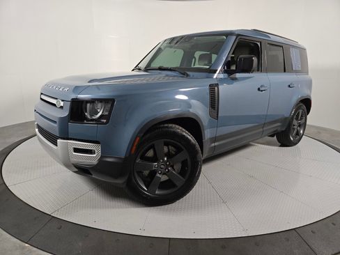 Used 2020 Land Rover Defender 110 HSE image 1