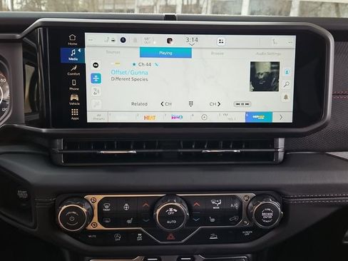 New 2026 Jeep Gladiator Rubicon w/ Steel Power Dome Hood Package image 17