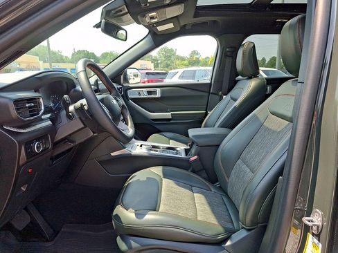 Used 2023 Ford Explorer Timberline w/ Timberline Technology Package AWD/4WD image 13