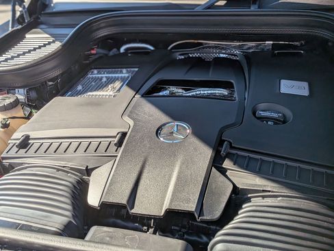 Used 2026 Mercedes-Benz GLS 580 4MATIC image 45