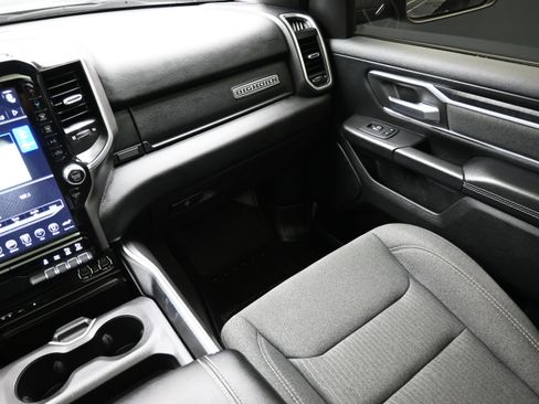 Used 2019 RAM 1500 Big Horn AWD/4WD image 38
