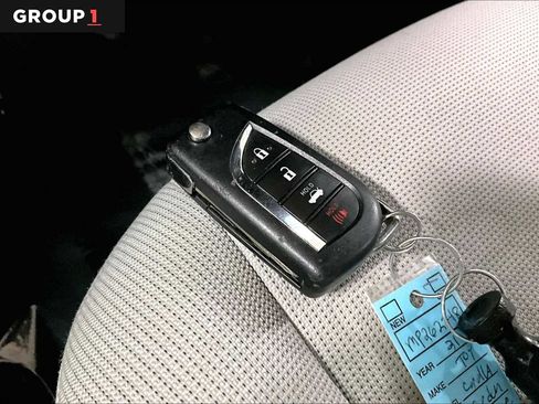 Used 2021 Toyota Corolla LE FWD image 15