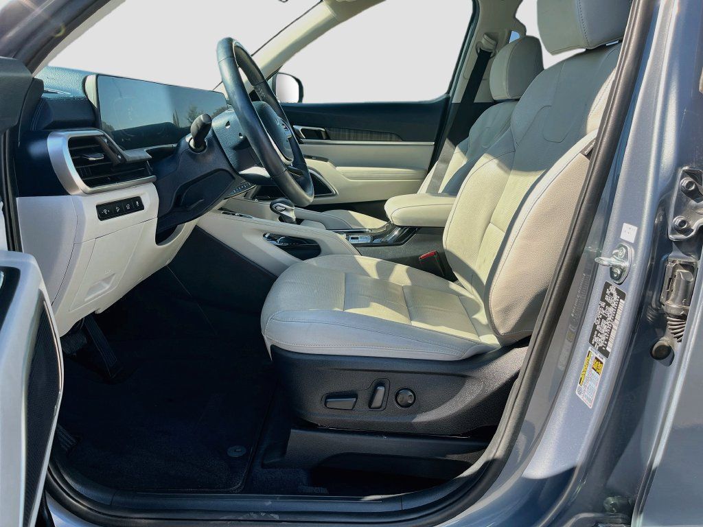 Used 2025 Kia Telluride EX AWD/4WD image 20