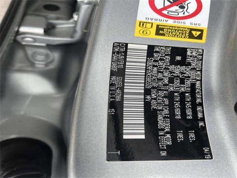 Used 2019 Toyota Highlander LE image 31