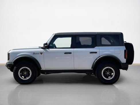 Used 2023 Ford Bronco Badlands image 4