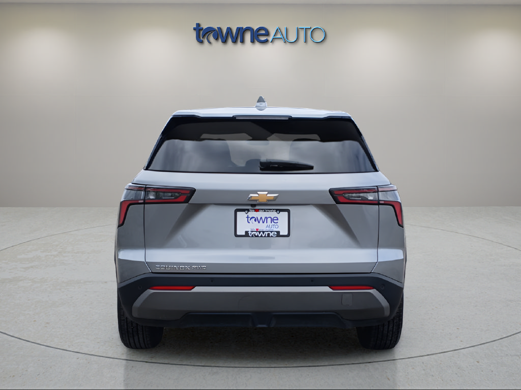 Used 2026 Chevrolet Equinox LT AWD/4WD image 5