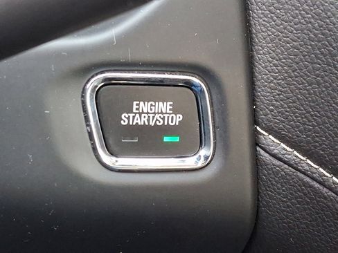 Certified 2023 GMC Acadia SLE w/ Driver Convenience Package image 25