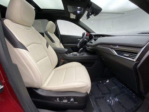 Used 2021 Cadillac XT4 Sport AWD/4WD image 18