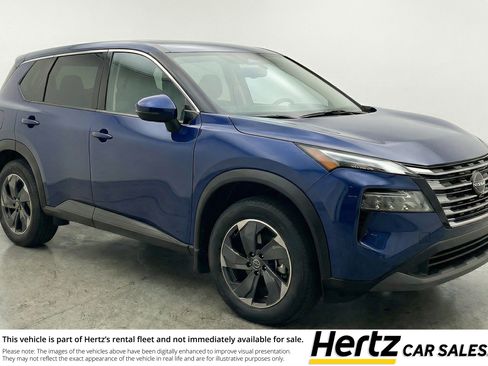 Used 2025 Nissan Rogue SV FWD image 1