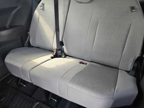 New 2026 Toyota Sienna LE FWD image 27
