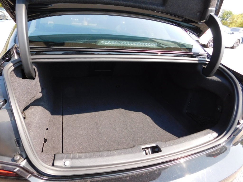 Used 2023 Volvo S90 B6 Plus AWD/4WD image 10