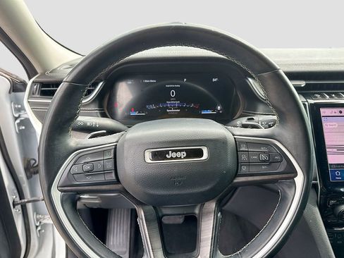 Used 2022 Jeep Grand Cherokee L Limited RWD image 14