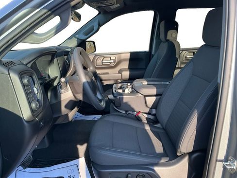 Used 2026 Chevrolet Silverado 1500 Custom image 9