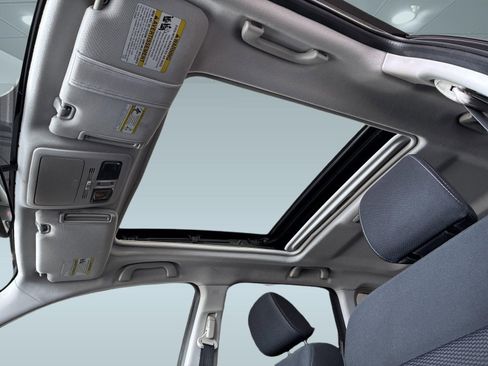 Used 2014 Subaru Forester 2.5i Premium image 5