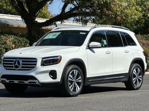 New 2025 Mercedes-Benz GLB 250 image 7