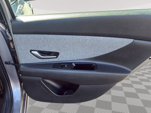 Certified 2024 Hyundai Elantra Limited FWD image 13