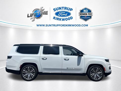Used 2024 Jeep Grand Wagoneer L Series III AWD/4WD image 8