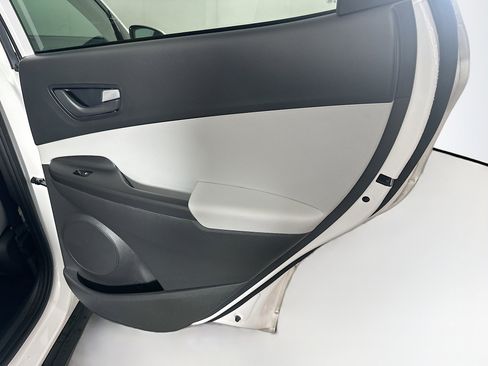 Used 2022 Hyundai Kona SEL w/ Cargo Package AWD/4WD image 28