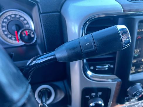 Used 2017 RAM 2500 Laramie image 24