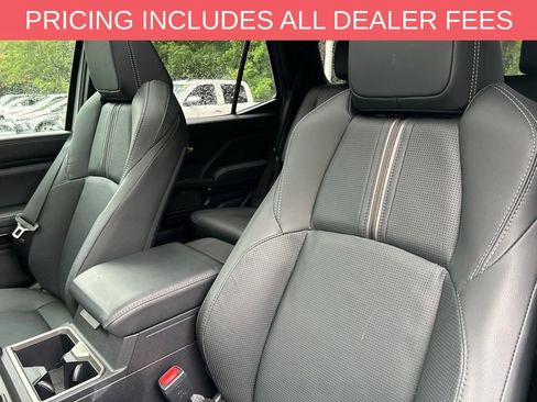 Used 2026 Toyota 4Runner Limited AWD/4WD image 15