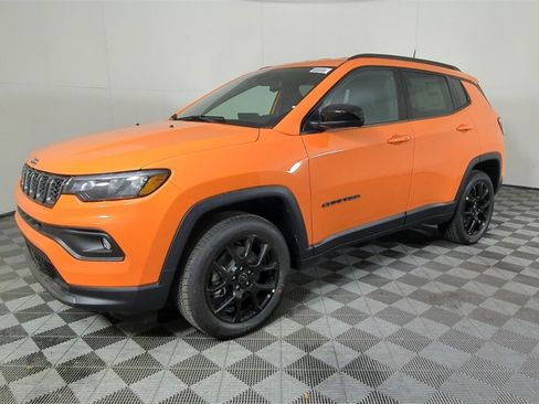 New 2026 Jeep Compass Latitude image 9