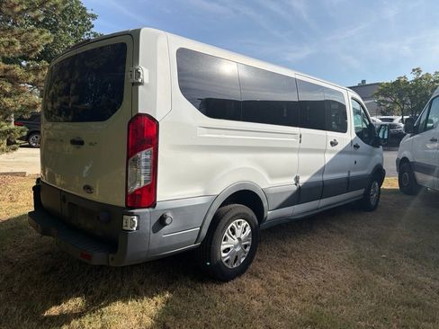 Used 2016 Ford Transit 350 XLT RWD image 6