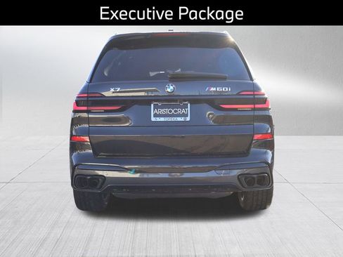New 2026 BMW X7 M60i image 8