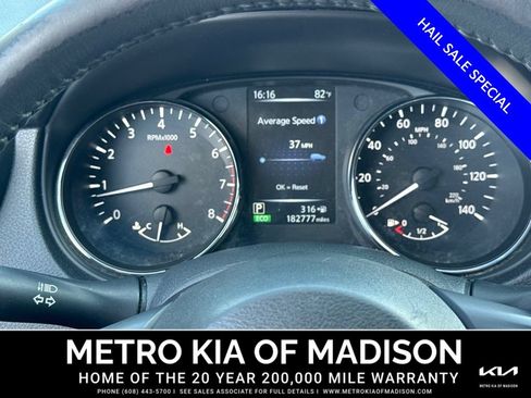 Used 2017 Nissan Rogue SV AWD/4WD image 20