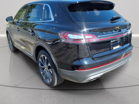 Used 2022 Lincoln Nautilus Reserve w/ Luxury Package image 6