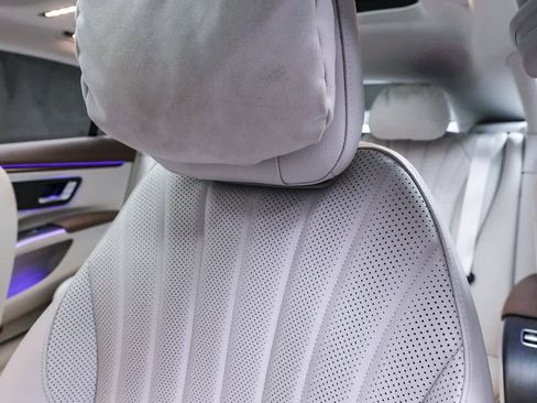 Certified 2022 Mercedes-Benz EQS 450+ Sedan w/ Exclusive Trim Package image 20