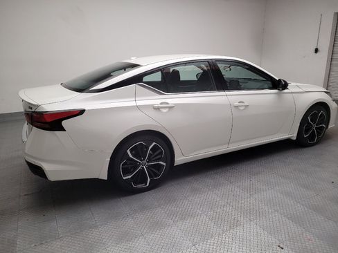 Used 2023 Nissan Altima 2.5 SR FWD image 10