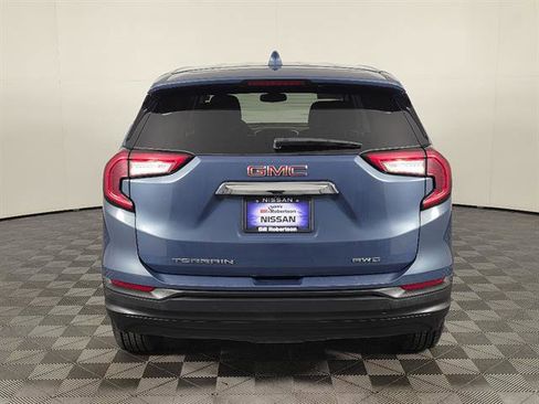 Used 2024 GMC Terrain SLE AWD/4WD image 5