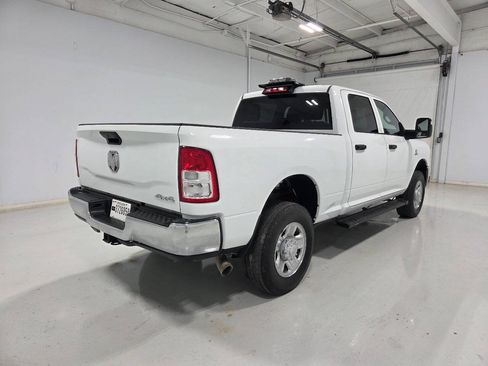 Used 2024 RAM 2500 Tradesman w/ Chrome Appearance Group AWD/4WD image 10