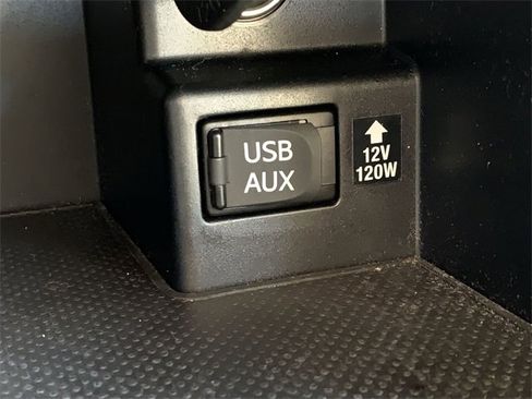 Used 2012 Toyota Camry XLE image 26