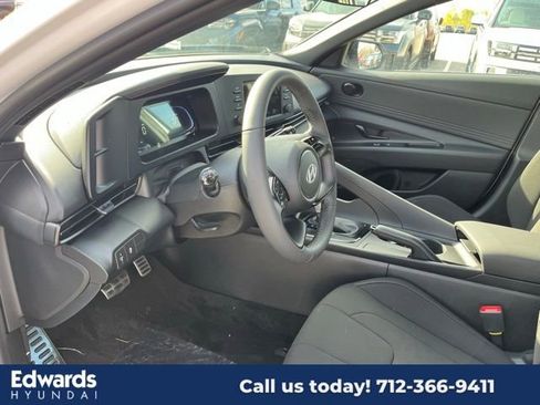 New 2025 Hyundai Elantra Sport image 17