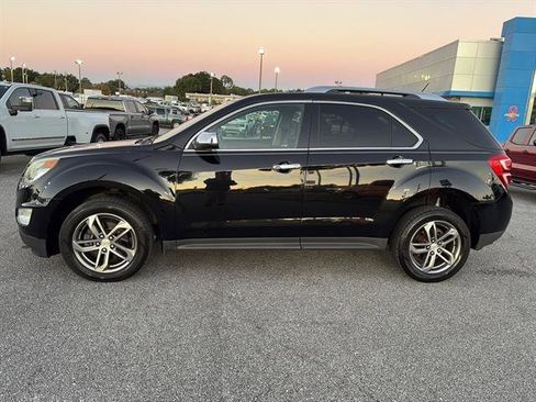 Used 2017 Chevrolet Equinox Premier image 4