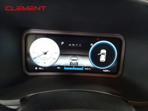 Used 2022 Hyundai Kona Limited image 18