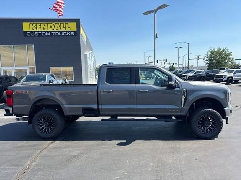 Used 2025 Ford F350 Lariat w/ FX4 Off-Road Package AWD/4WD image 2