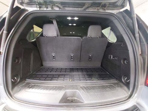 Used 2021 GMC Yukon SLT w/ SLT Luxury Package AWD/4WD image 12