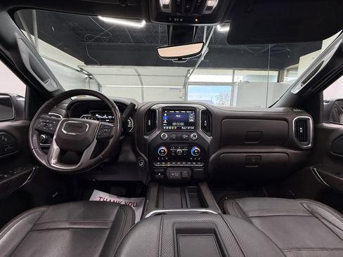 Used 2021 GMC Sierra 1500 Denali w/ Denali Ultimate Package image 12