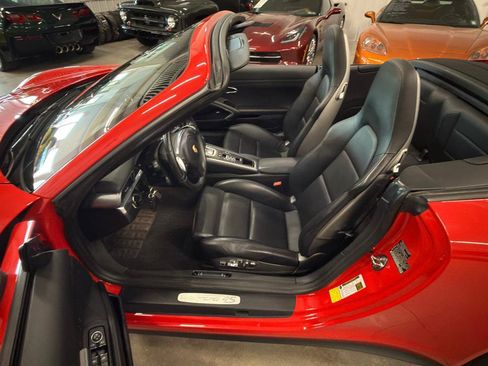 Used 2014 Porsche 911 Carrera 4S AWD/4WD image 38