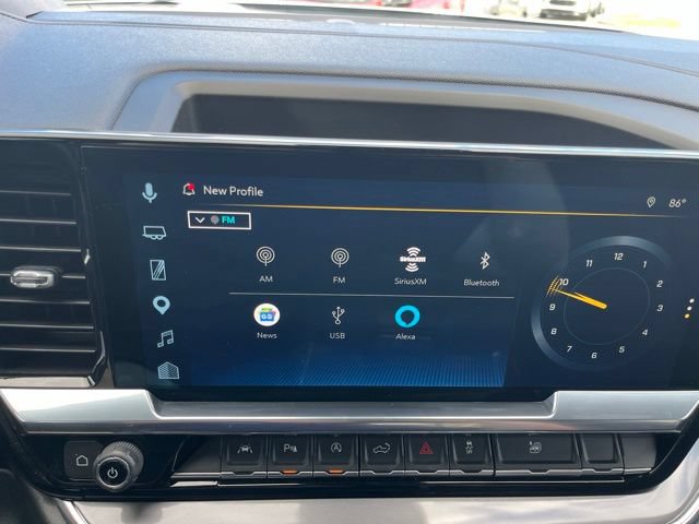 Used 2024 Chevrolet Silverado 1500 High Country w/ Technology Package AWD/4WD image 33