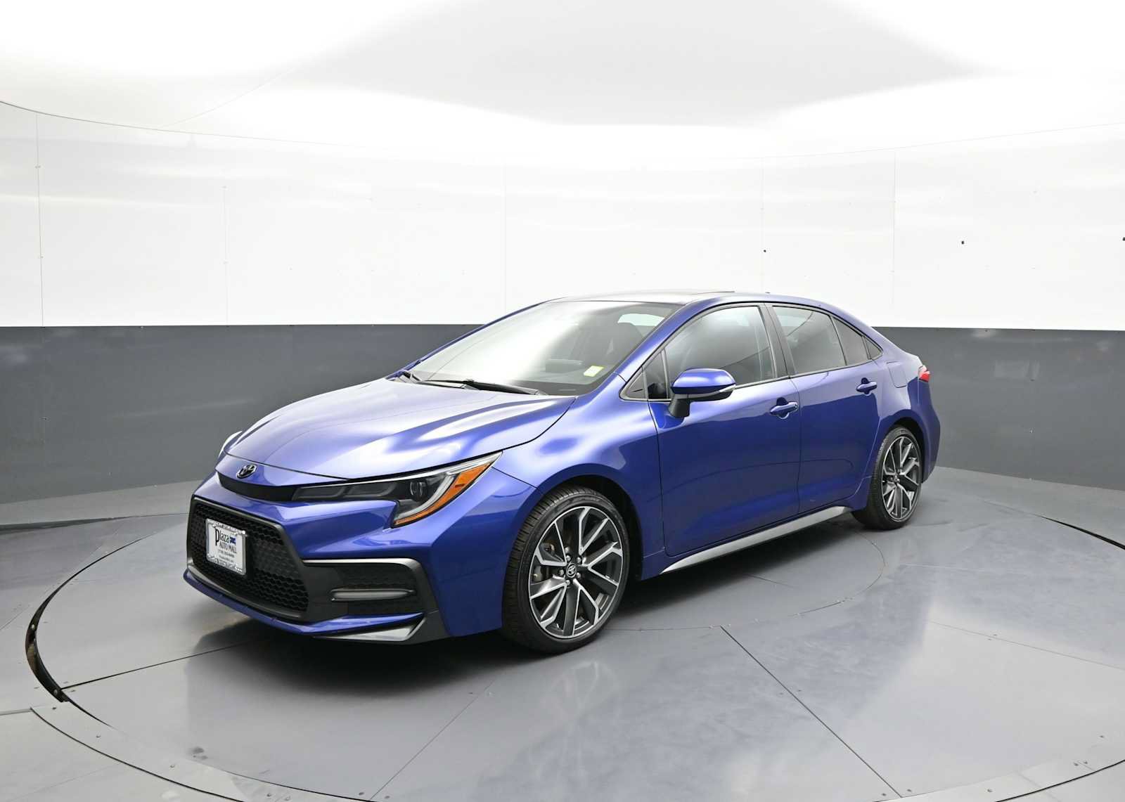 Used 2022 Toyota Corolla SE w/ SE Premium Package FWD image 1