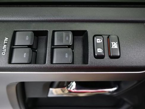 Used 2020 Toyota 4Runner SR5 Premium w/ Moonroof Package AWD/4WD image 12