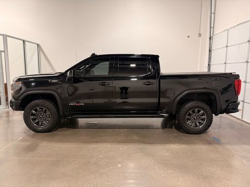 Used 2024 GMC Sierra 1500 AT4X image 8