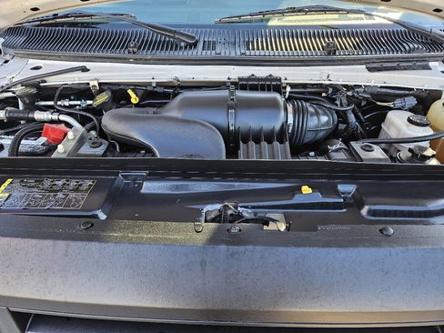 Used 2014 Ford E-250 and Econoline 250 w/ Power Group image 44