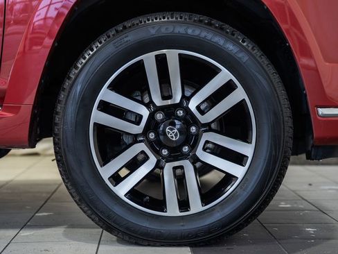 Used 2023 Toyota 4Runner Limited image 15