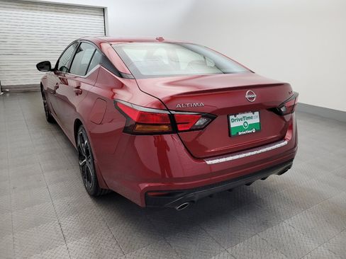 Used 2023 Nissan Altima 2.5 SR w/ SR Premium Package FWD image 5