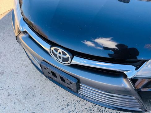 Used 2016 Toyota Camry LE image 34