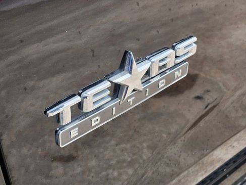 Used 2019 Chevrolet Silverado 1500 LT w/ Texas Edition image 11